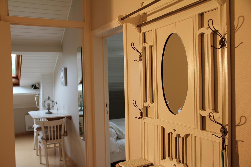 B&B Huize Bex Pelt Bilik gambar